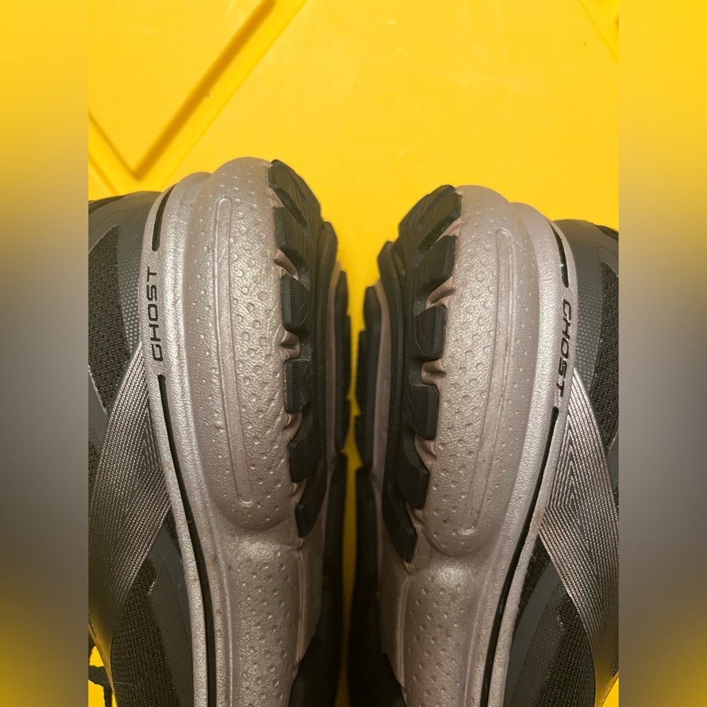 Brooks Women's Ghost 15 Engineered air mesh upper Black Running Athletic Shoes - Picture 5 of 10